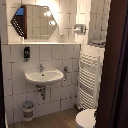 ホテル Zur Koeppe 3*