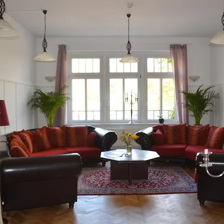 ホテル Zur Koeppe バート・クロスターラウスニッツ