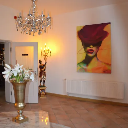 ホテル Zur Koeppe 3*