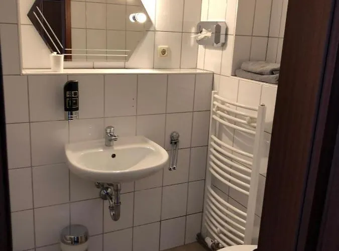 호텔 Zur Koeppe 3*