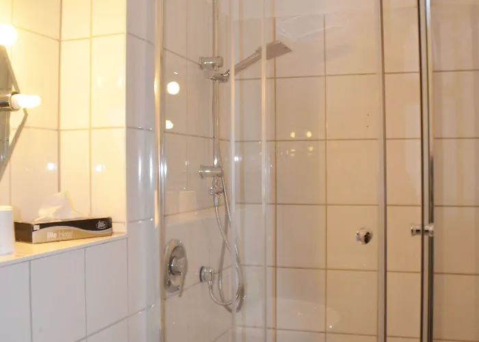 Zur Koeppe Otel Bad Klosterlausnitz